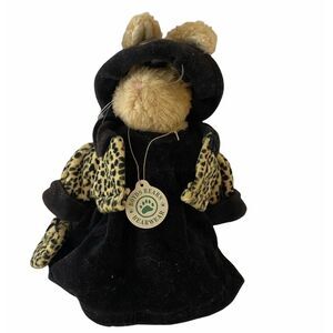 3747 Boyd's Limited Edition Emily Babbit dressed Cheetah coat dress hat and mat